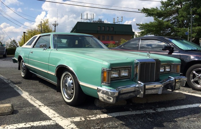 1977 xr7 landau curbside classic thundercat aveny ford xr restoration curbsideclassic