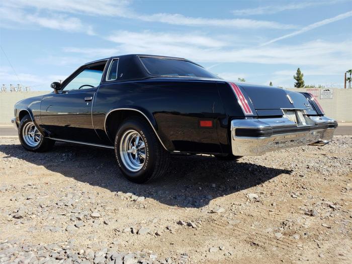 1976 Oldsmobile Cutlass Supreme Brougham