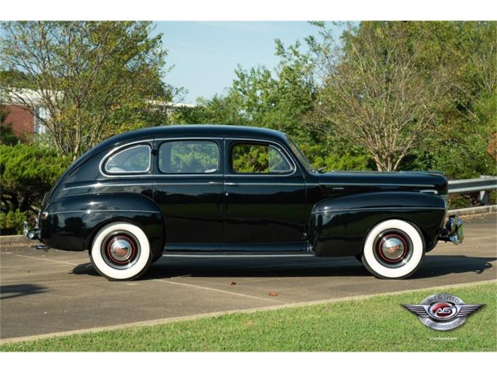 Mercury 1941 sedan wagon station