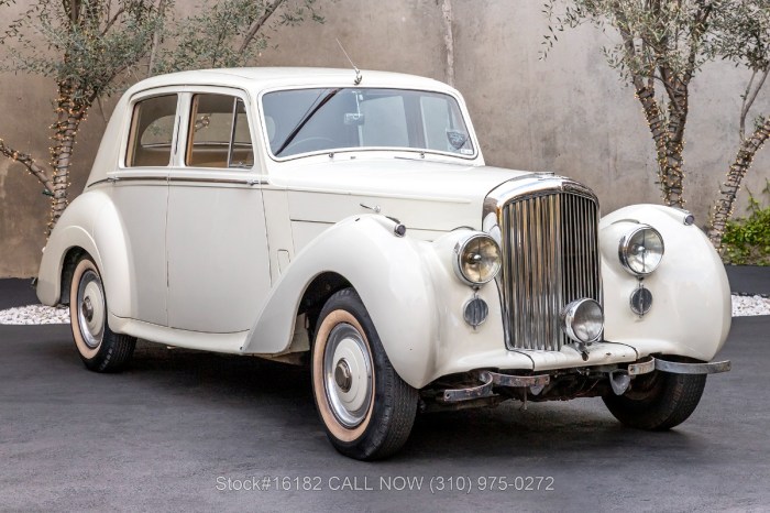 1952 Bentley 4-1/2 Litre: A Classic Reborn