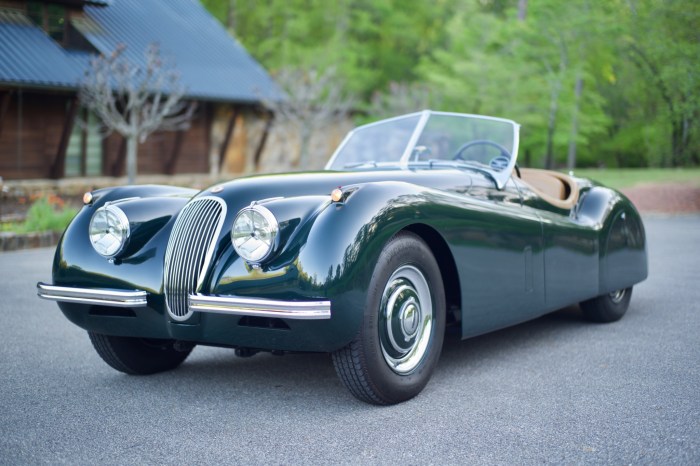 1954 Jaguar XK120: A Classic Sports Car Icon