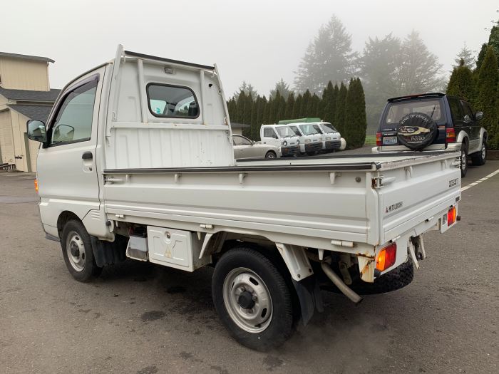 1997 Mitsubishi Minicab