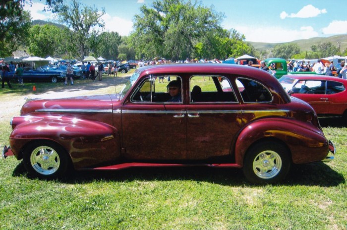 1940 Oldsmobile Antique: A Classic American Icon