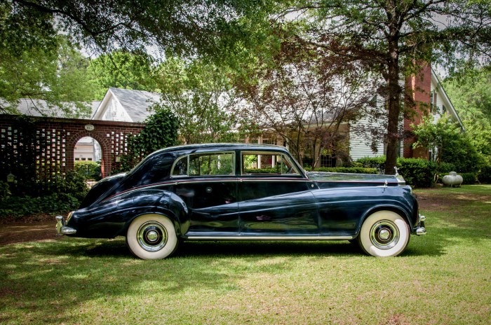 1955 Rolls-Royce Silver Wraith: A Timeless Classic