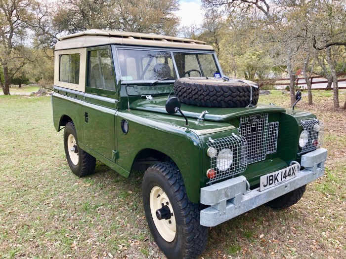 1971 Land Rover Series IIA