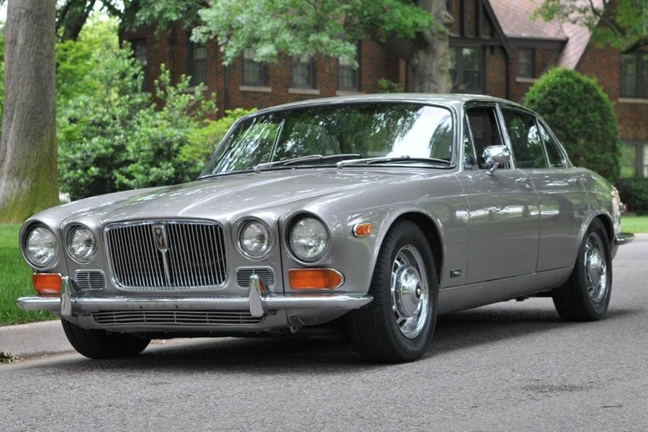 1973 Jaguar XJ12