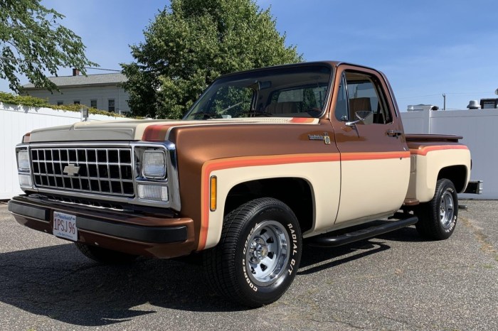 1980 chevrolet truck pickup big carmine dark 350ci automa v8 miles offered