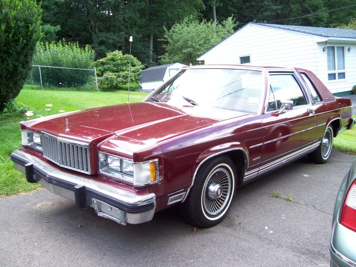 Marquis grand mercury 1982 1983 door ls ford file momentcar wikipedia ltd cars motor saved