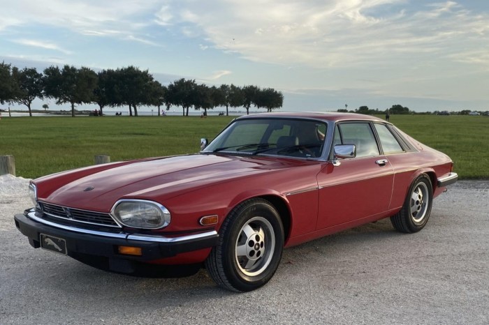 Jaguar 1985 xjs targa convertible coupe he postwarclassic