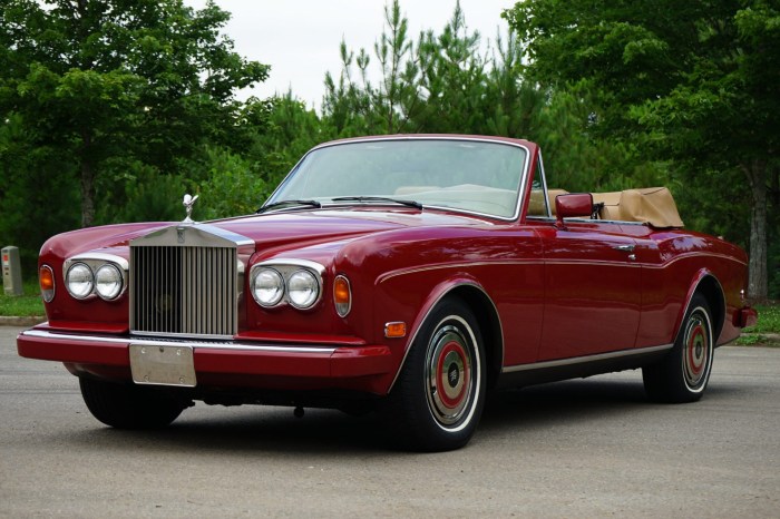 1988 Rolls-Royce Corniche: A Classic Luxury Grand Tourer