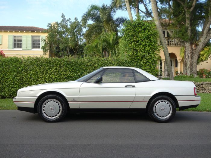 1989 Cadillac Allante: A Luxury Icons Rise and Fall