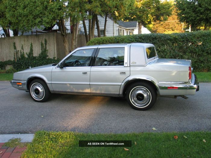 1989 Chrysler New Yorker