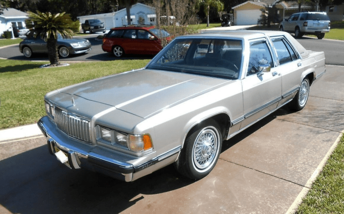 1990 Mercury Grand Marquis