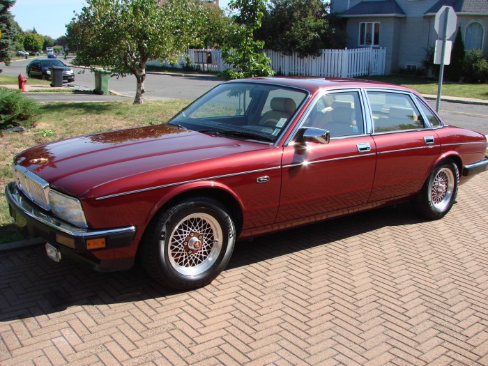 Jaguar vanden plas xj12 1990 xj series xj6 sedan cars car picture cargurus exterior