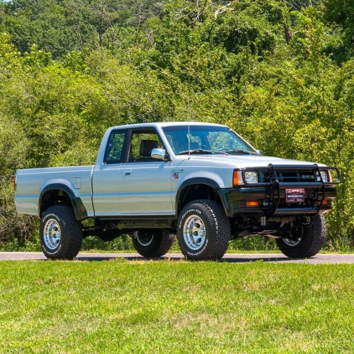 Mazda 4x4 b2600i 1991 pickup cab plus pickups series sale