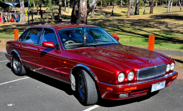 1995 Jaguar XJ6: A Classic British Luxury Sedan