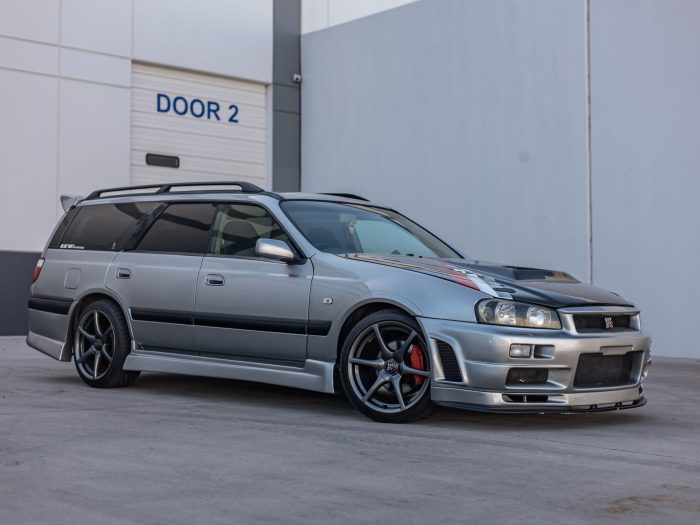 1996 Nissan Stagea