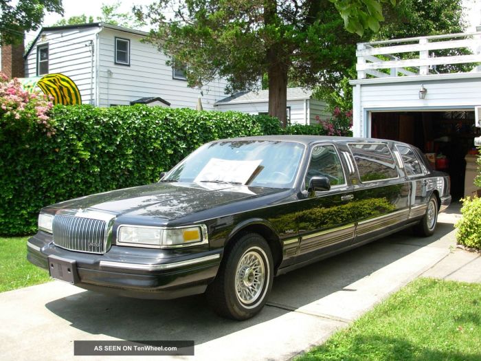 1997 Lincoln Limousine