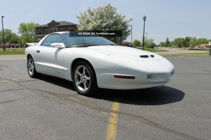 1997 Pontiac Firebird Formula Firehawk: A Muscle Car Icon