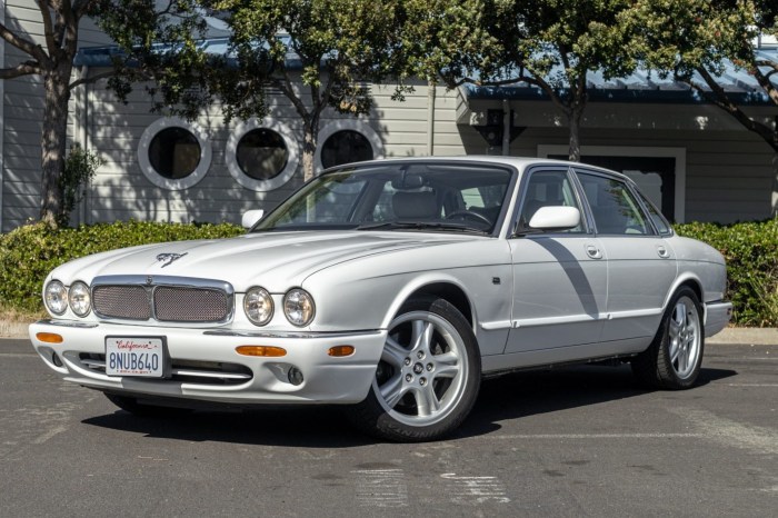 1999 jaguar xjr reserve bat