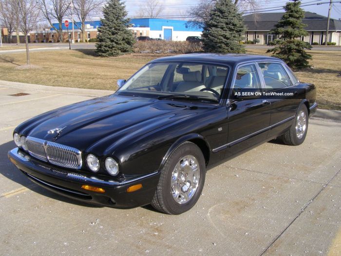 2001 Jaguar XJ8