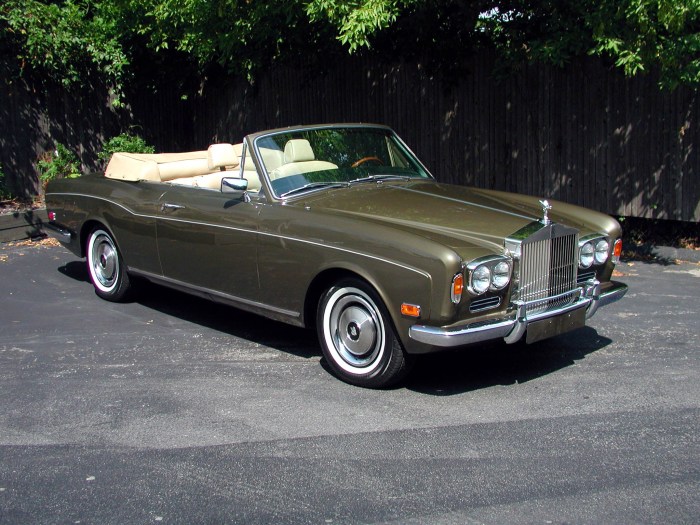 Rolls royce corniche