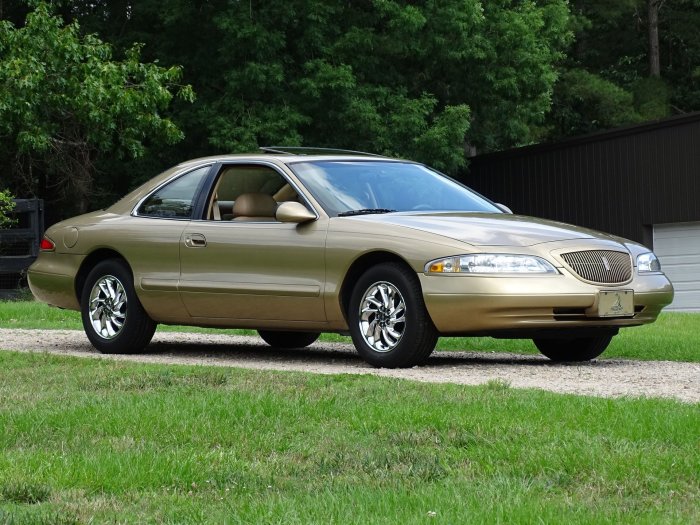 Viii lincoln mark 1998 coupe cargurus