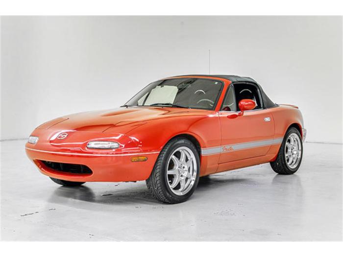 1992 Mazda Miata: A Classic Roadsters Legacy