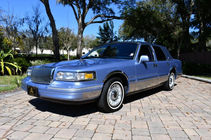 1995 Lincoln Town Car