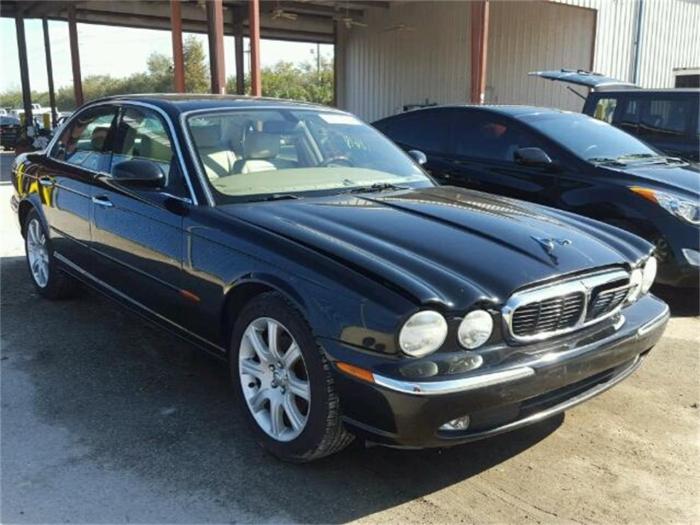 Jaguar xj8 2004 sedan garage auto sold