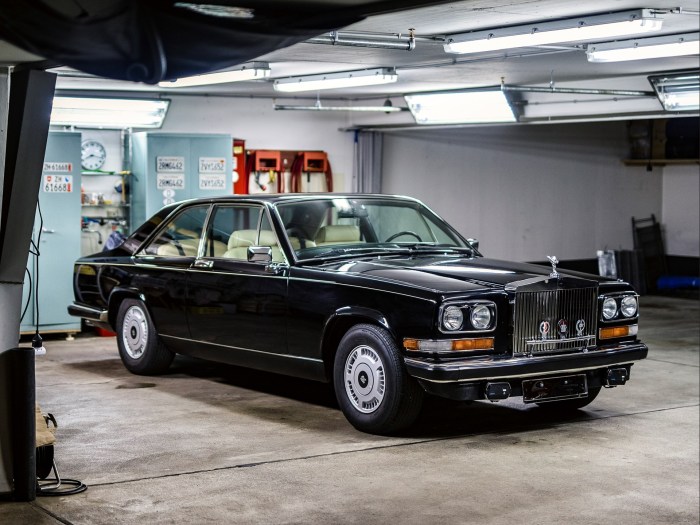 Rolls royce camargue 1983 flamboyant brit barnfinds