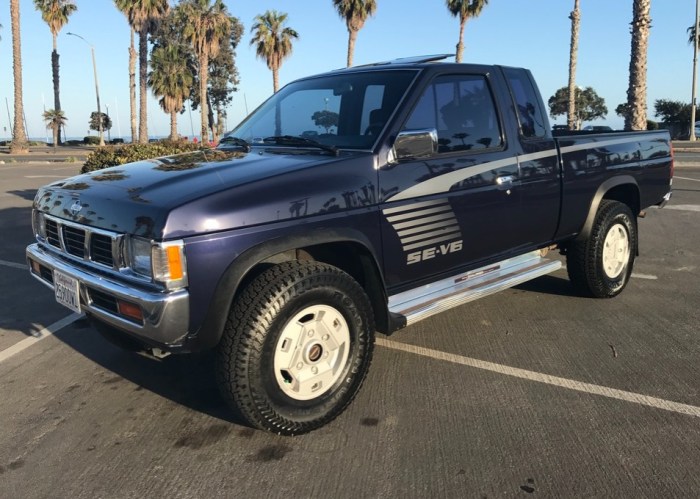 Nissan hardbody truck 1993 regular metallic cab platinum sale car colors gtcarlot gray dealerrevs