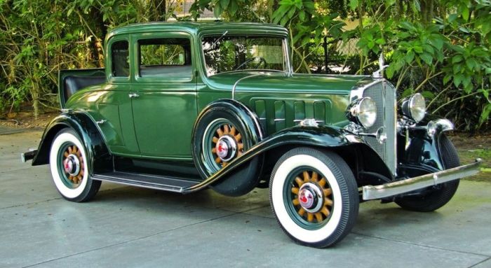 1932 Pontiac Deluxe Eight