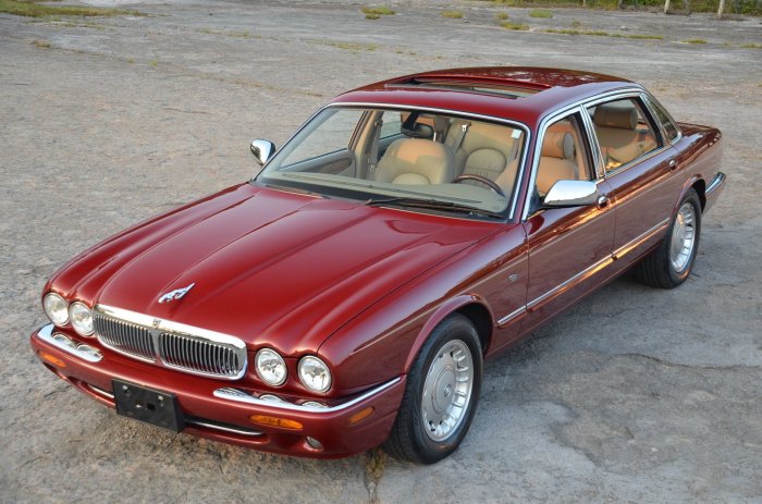 2000 Jaguar XJ8