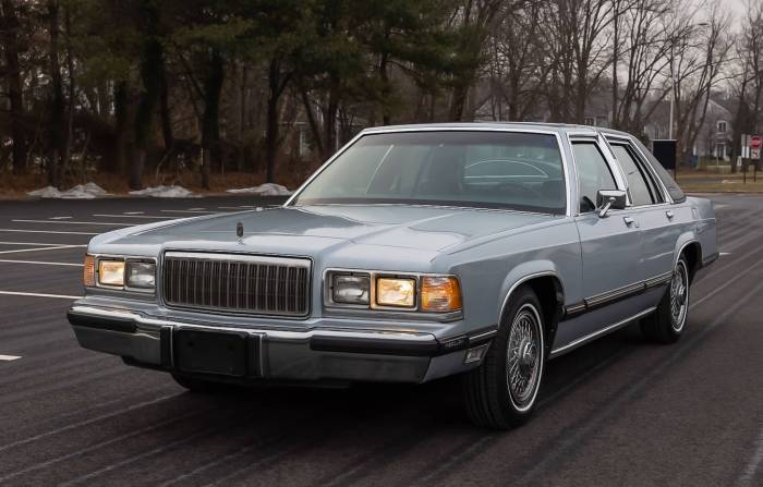 1990 Mercury Grand Marquis: A Classic American Sedan