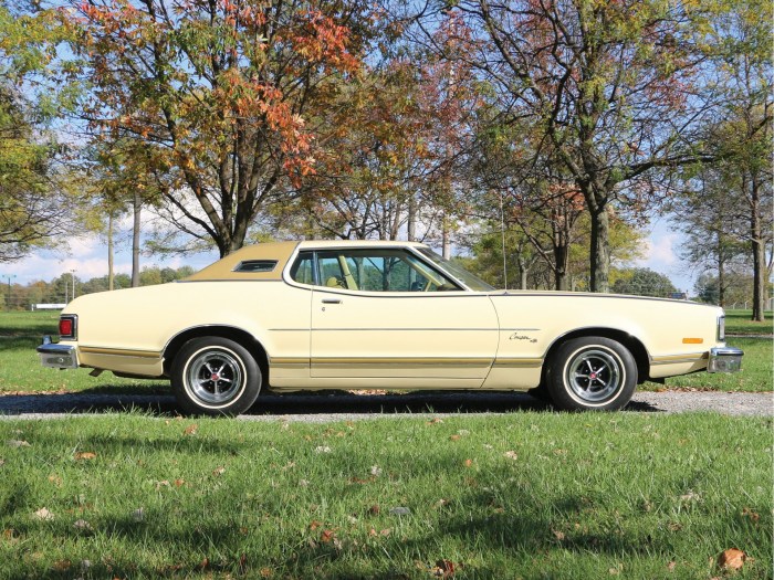 1976 Mercury Cougar XR7