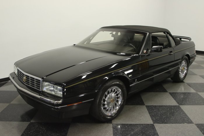 Cadillac allante 1992 car