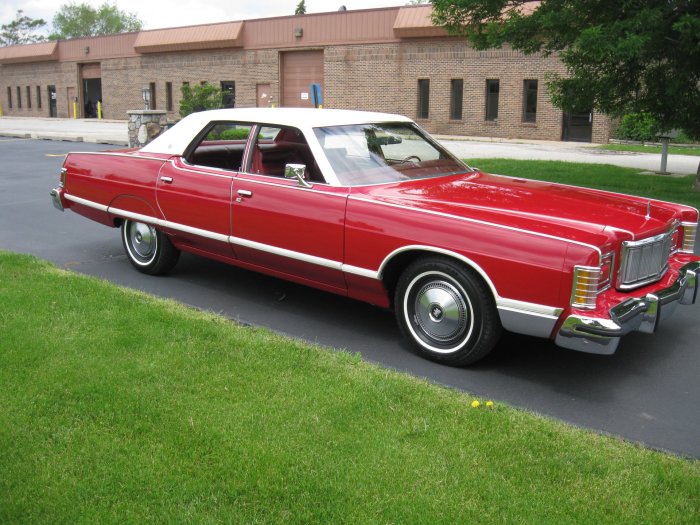 Marquis 1977 grand mercury momentcar