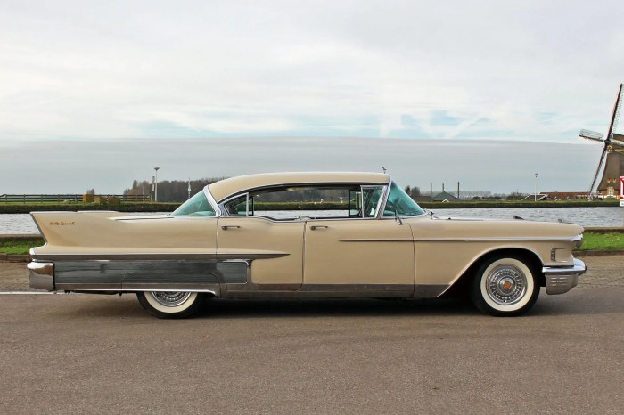 Cadillac 1958 fleetwood door special sixty hardtop v8 310hp pla aaca senior first stock submit 1424