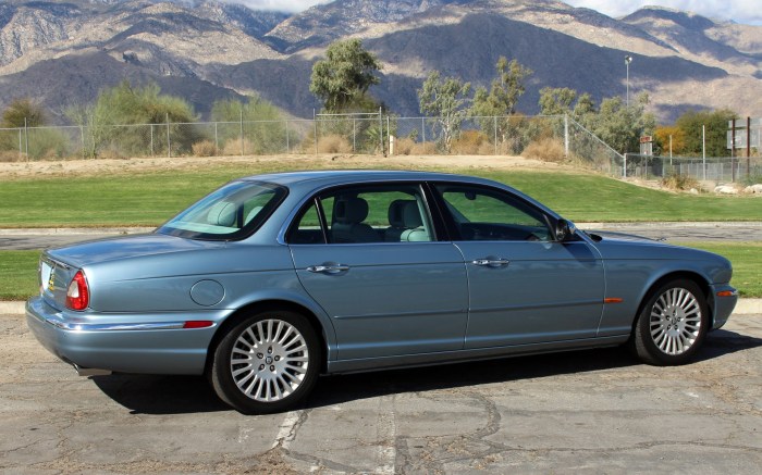 2005 jaguar xj plas vanden series