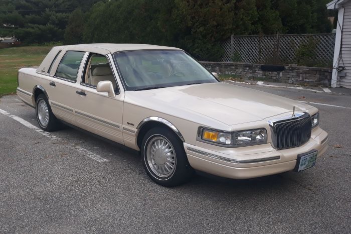 1997 Lincoln Town Car