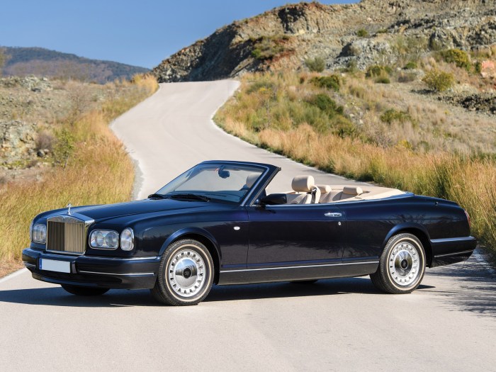 Rolls royce 2000 corniche sale essen classiccarsbay