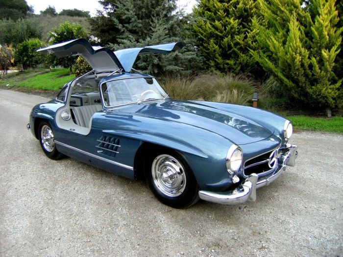 Mercedes benz gullwing 300sl 1955 classic sls alloy record million sells 300 rare sl cars aluminum wing car price dollar