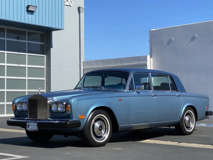 1977 Rolls-Royce Silver Wraith: A Timeless Classic