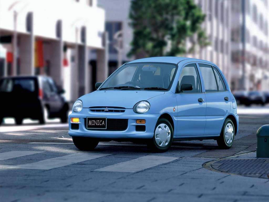 1995 Mitsubishi Minica