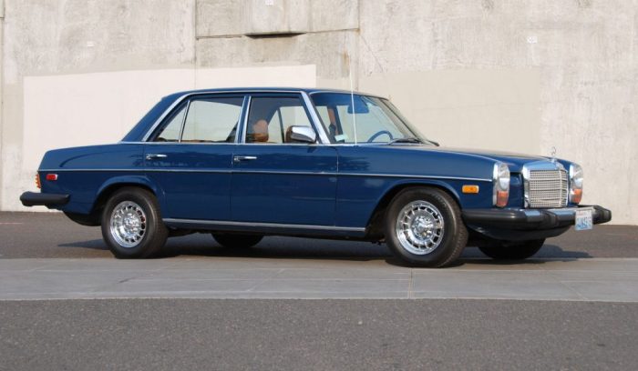 1974 Mercedes-Benz 240D