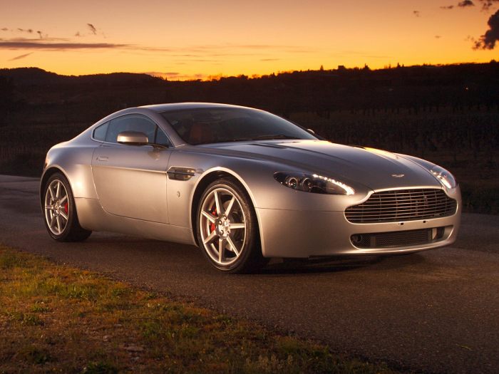 Vantage aston coupe