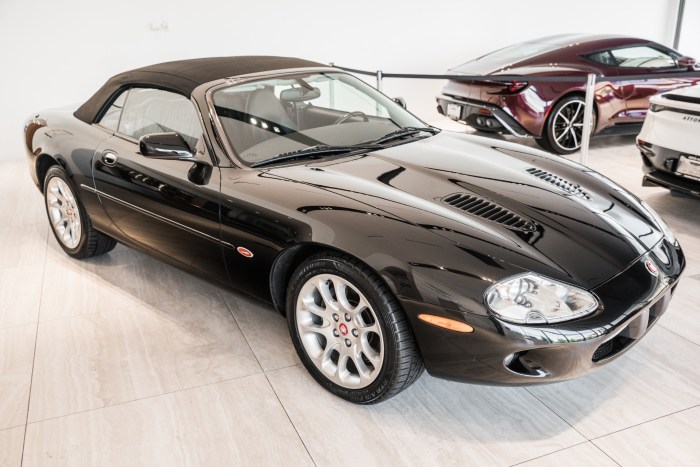 Jaguar 2000 coupe xkr supercars