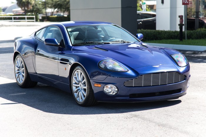 Aston martin vanquish v12 2003 2002 price