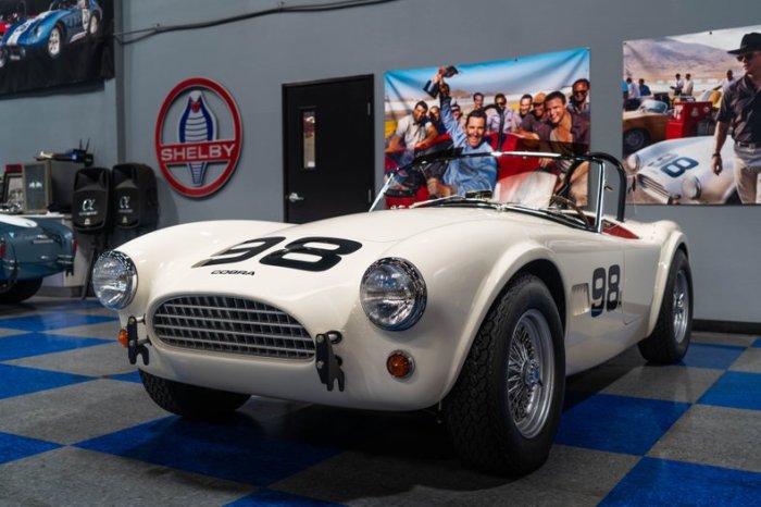 Cobra shelby csx 1962 carroll 2000 auctioned monterey rm will autoevolution